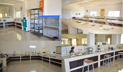 Computer Lab - Sage University Indore